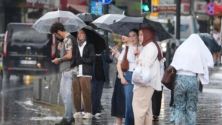 AKOM ve Meteoroloji'den İstanbul için yağış uyarısı! Orhan Şen: 'Asıl tehlike Ağustos'ta gelicek?