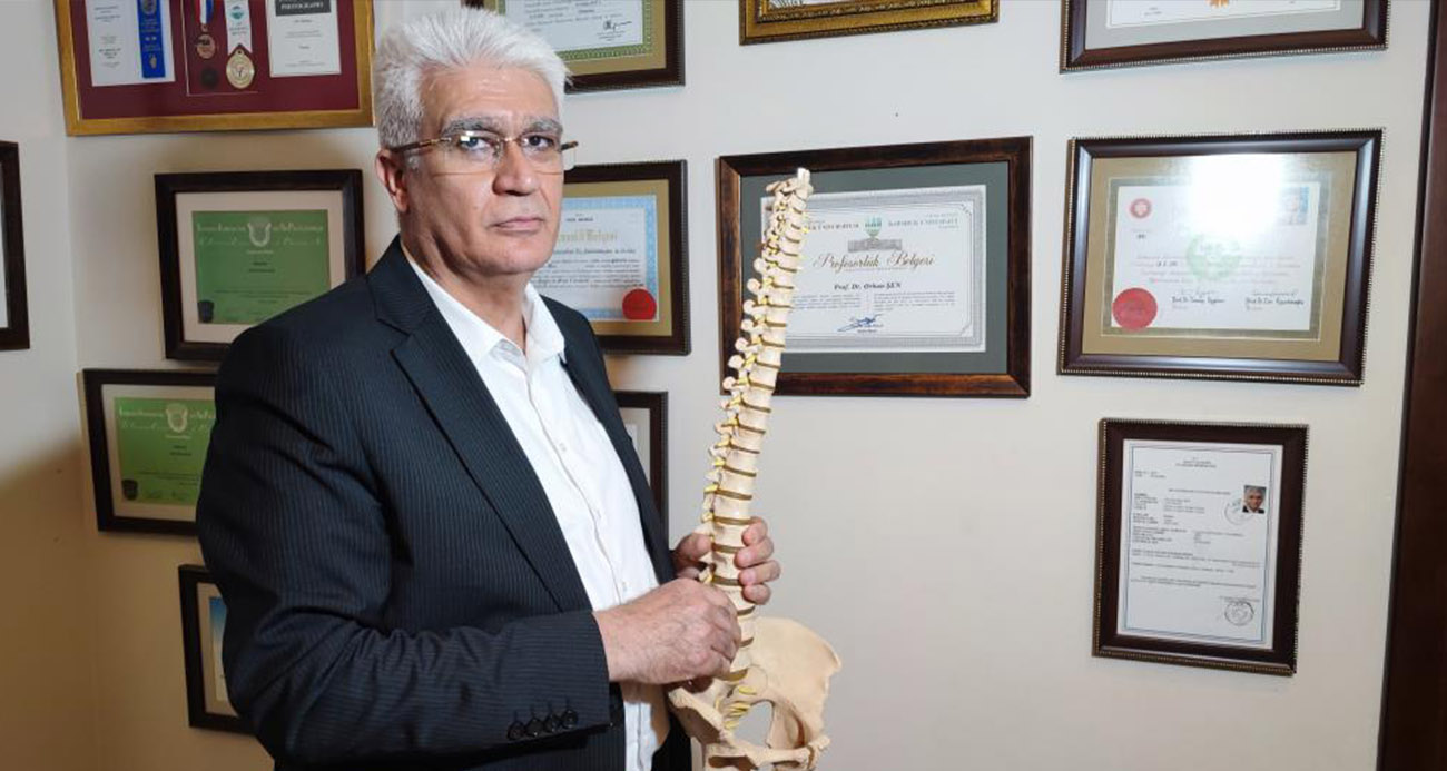 Başının üzerine suya atlayanlar dikkat!!Bir anlık hata ömür boyu felc olma ihtimali var