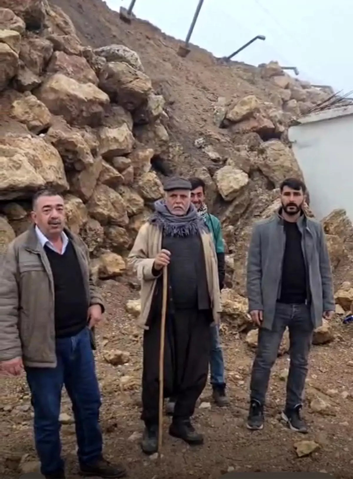 Diyarbakır'da Yağışlar İstinad Duvarını devirdi geçti