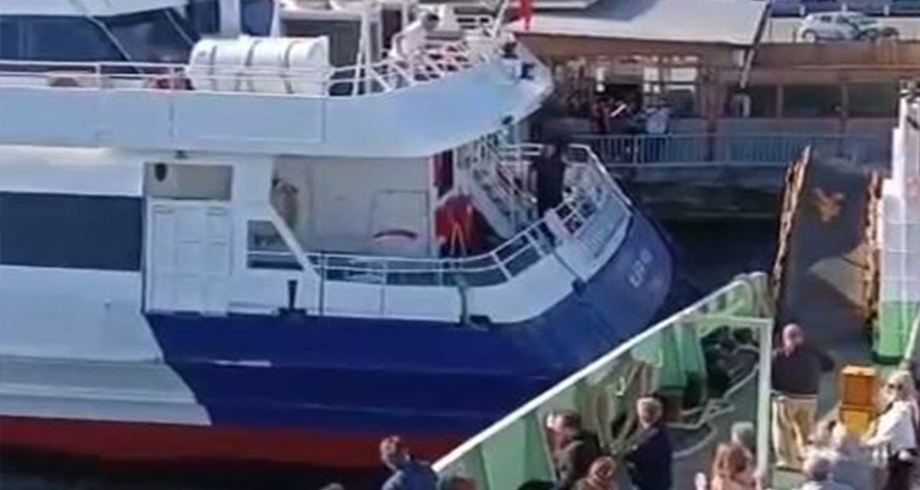 İstanbul’da arabalı vapur iskeleye çarptı mahallede kısa süreli panik oldu