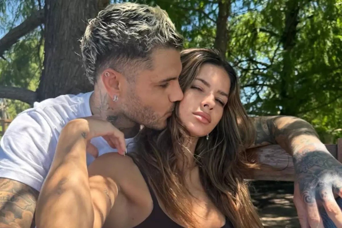 Mauro Icardi, yeni aşkıyla poz verdi