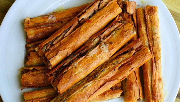 Pide değil sanki bir sanat eseri! İncecik çıtır çıtır hamuru ve iç harcıyla önde saf alıyor?